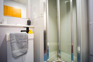 1 bed flat, Roxburgh Place, Old Town, Edinburgh, EH89SU - Image 6